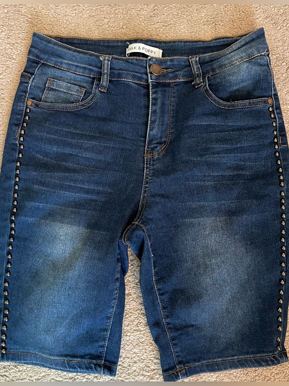 Oak & Poppy High-Rise Dark Blue Stud-Trim Women’s Jean Shorts | Size 4
